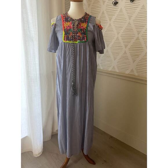 Women’s Medium Striped Embroidered Cold Shoulder Dress - Picture 1 of 6